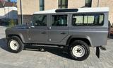 Land Rover Defender 110 _ Ikone im Originalzustand - graue Land Rover Defender