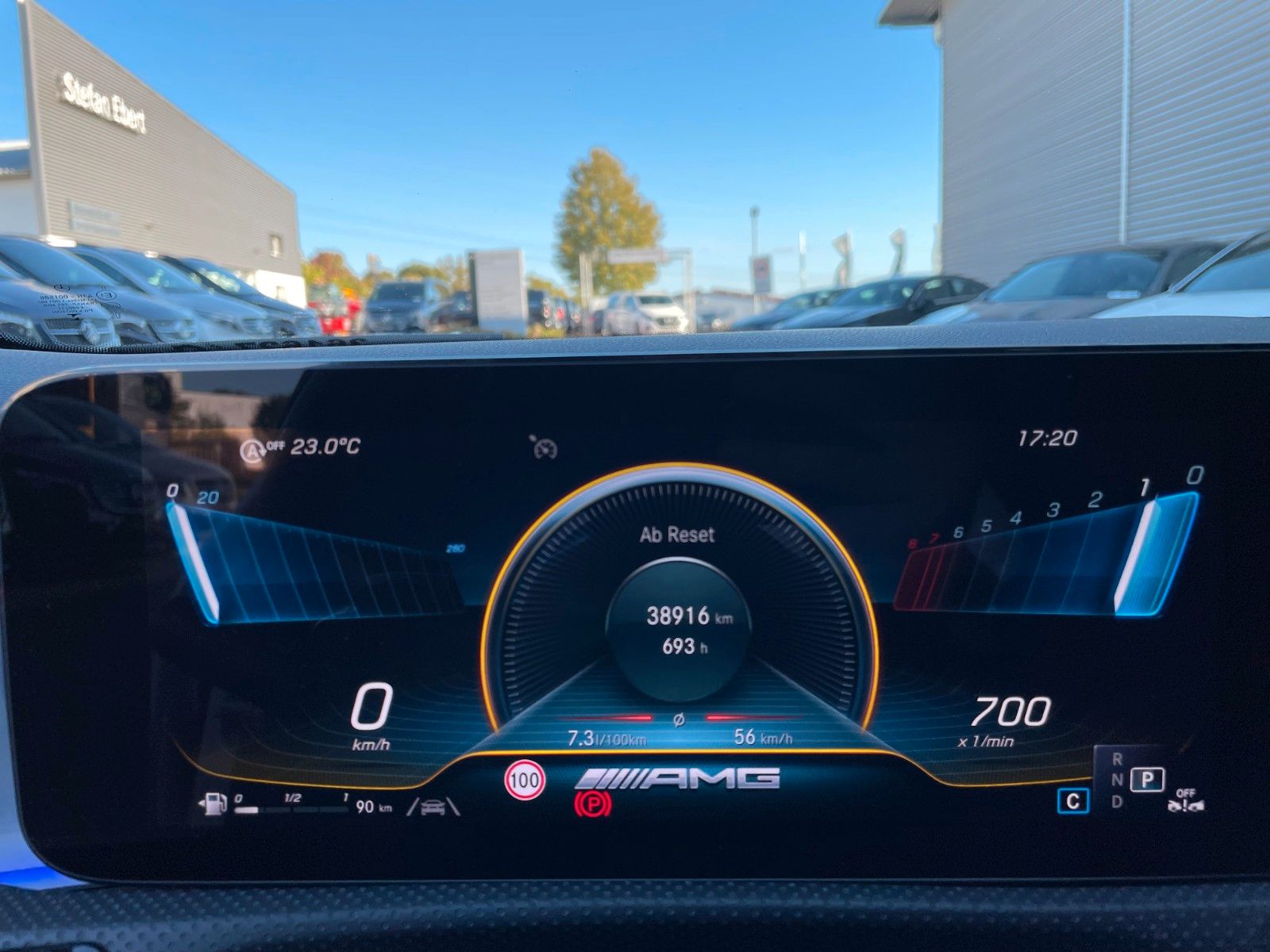 Fahrzeugabbildung Mercedes-Benz CLA 35 AMG Aero+TotW+R-Kamera+Ambiente