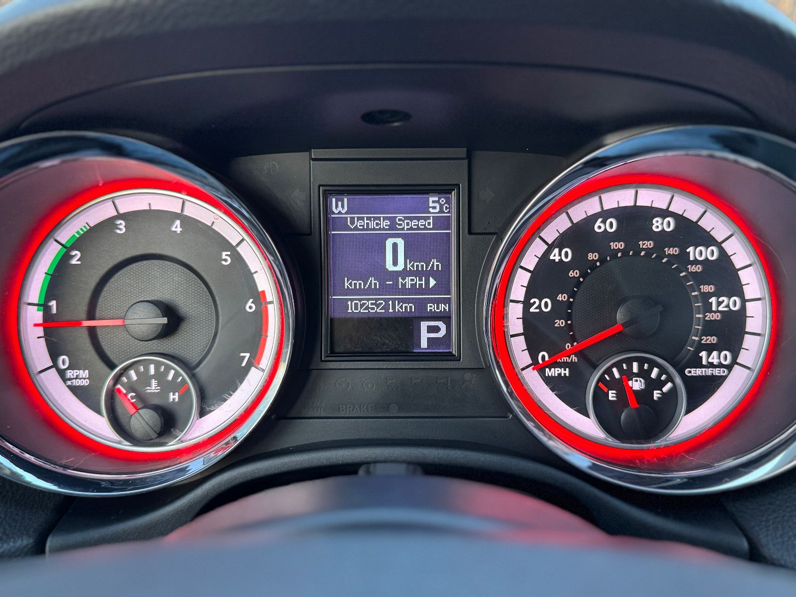 Fahrzeugabbildung Dodge Durango 4x4 5.7 V8 HEMI 20Zoll Leder AHK Navi