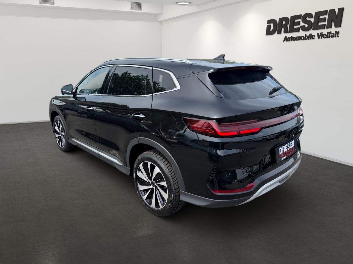 BYD SEAL U