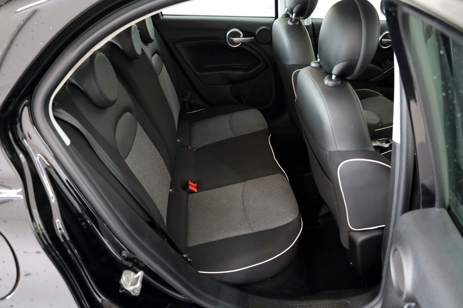 Fahrzeugabbildung Fiat 500X Pop Star Navi,Massage,SH,PDC,SR+WR