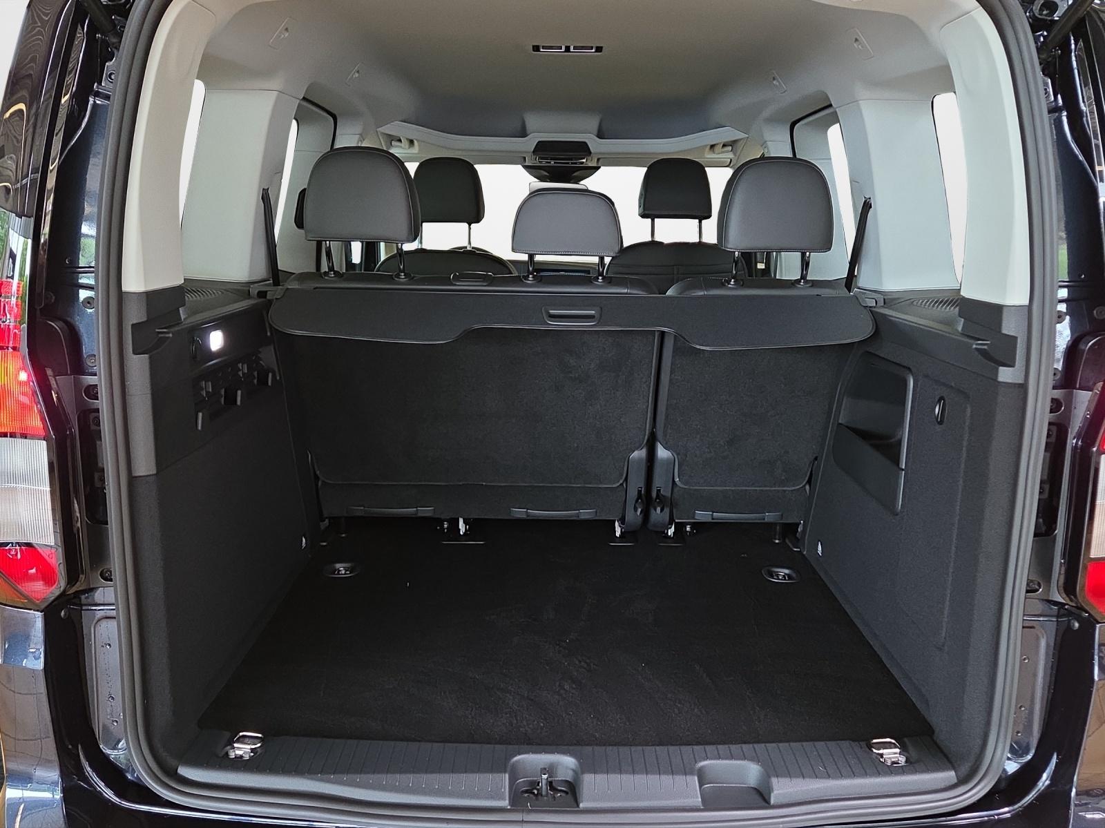 Volkswagen Caddy 1.5 TSI DSG Life LED AHK Kamera