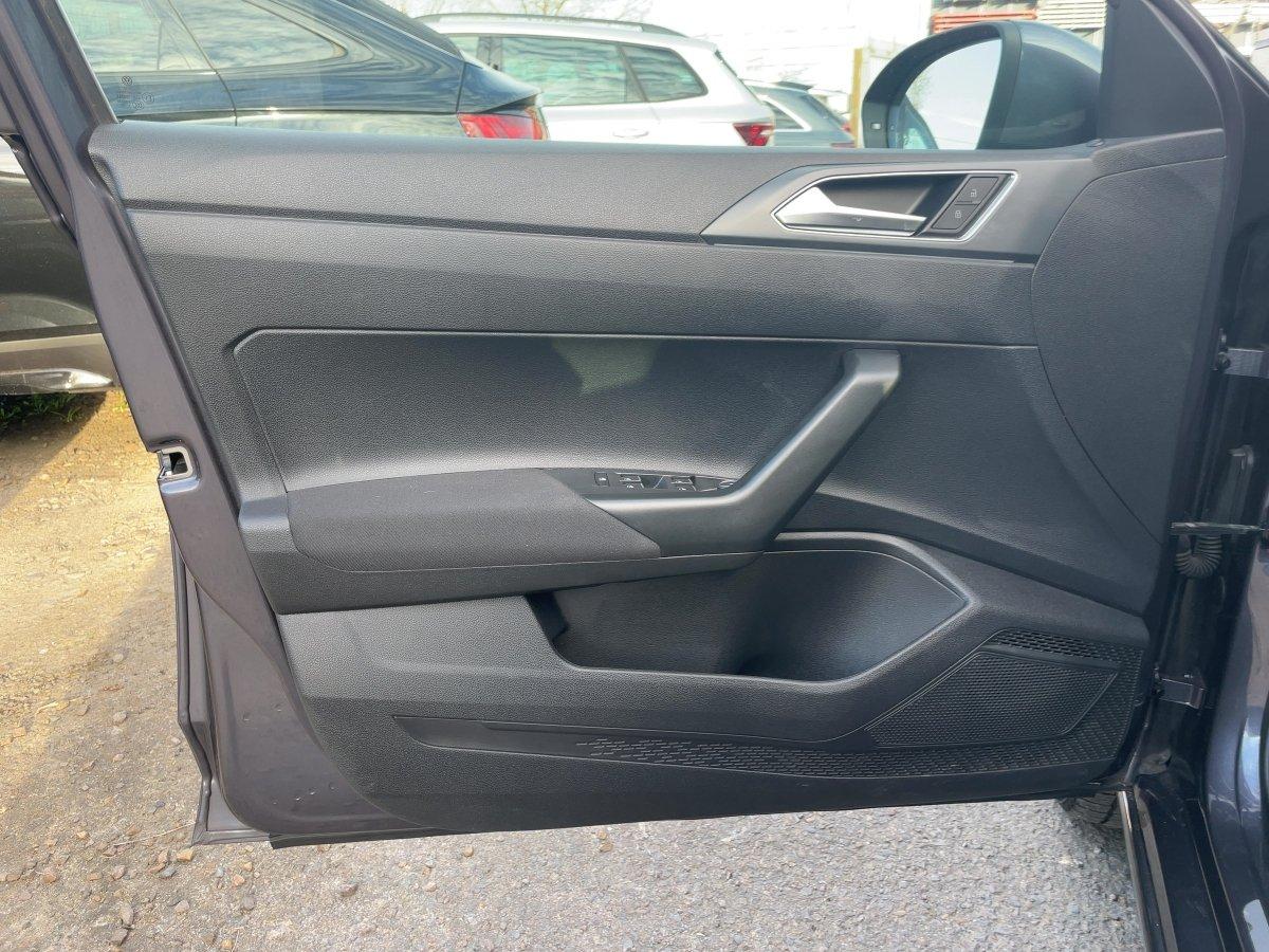 Volkswagen Taigo R-Line 1.0 TSI NAVI+AHK+MATRIX+APP+VIRT+PD, миниатюра 16