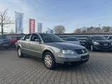Volkswagen Passat Lim. Highline 2.0 Tüv + Service Neu - Volkswagen Passat aus 2003