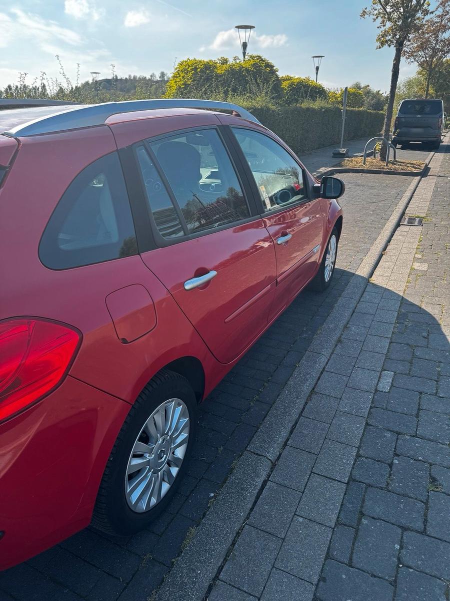 Renault Clio 2011 — photo 6