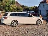 Volkswagen Passat Variant 2.0 TSI 162kW DSG Highline Va... - VW Passat Variant in Kiel