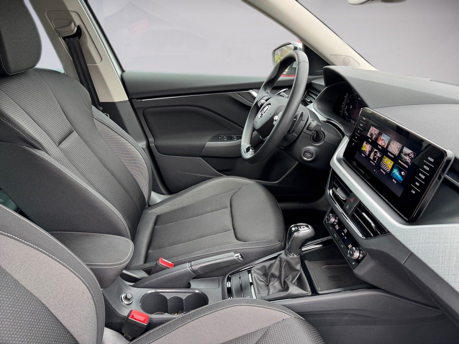 Fahrzeugabbildung SKODA Kamiq Tour 1.5 TSI