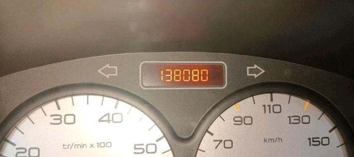 Peugeot  2004 — photo 5