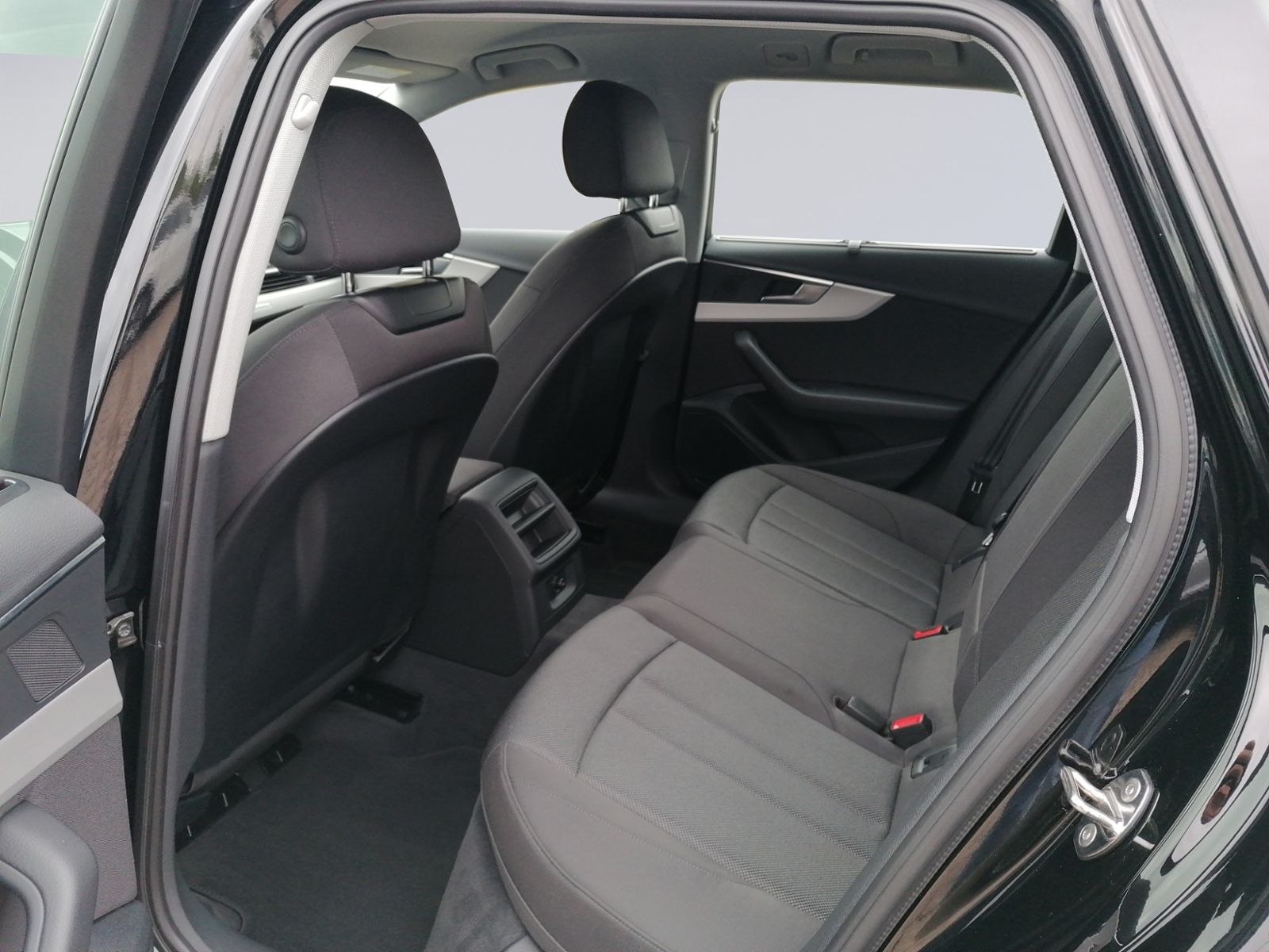 A4 allroad quattro 2. 0 TFSI S tronic NAVI+AHK