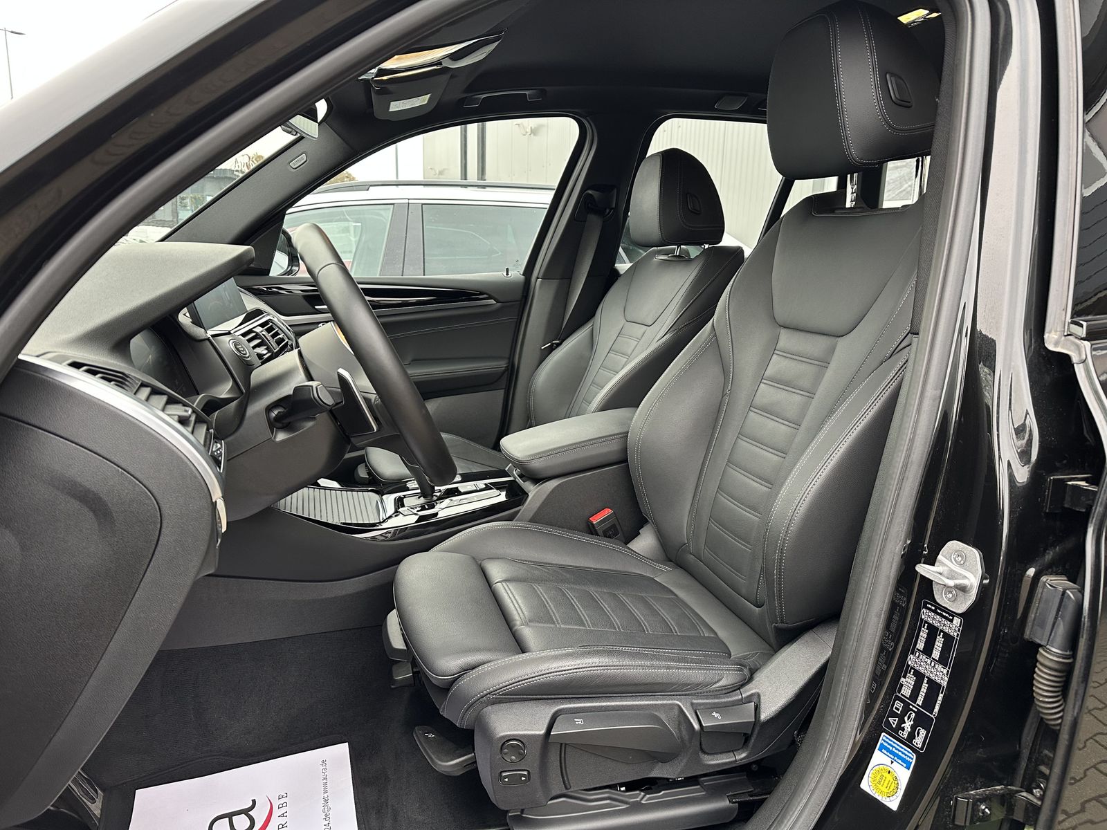 Fahrzeugabbildung BMW X3 xDrive20d M-Sport NAV+LED+AHK+H&K+20ZO+360°