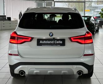 Fahrzeugabbildung BMW X3 xD30d xLine Komfort 360°HUD ACC Panorama HiFi