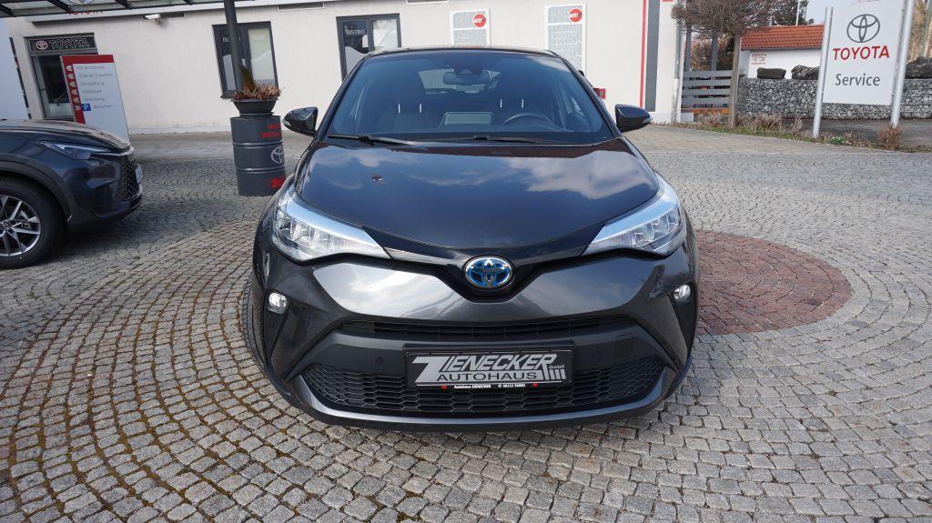 Toyota C-HR 2.0 Hybrid Team Deutschland