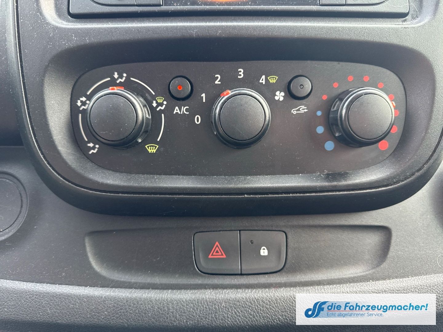 Fahrzeugabbildung Opel Vivaro B Kasten L1H1 2,7t 1.6 CDTI *8094 *EXPORT