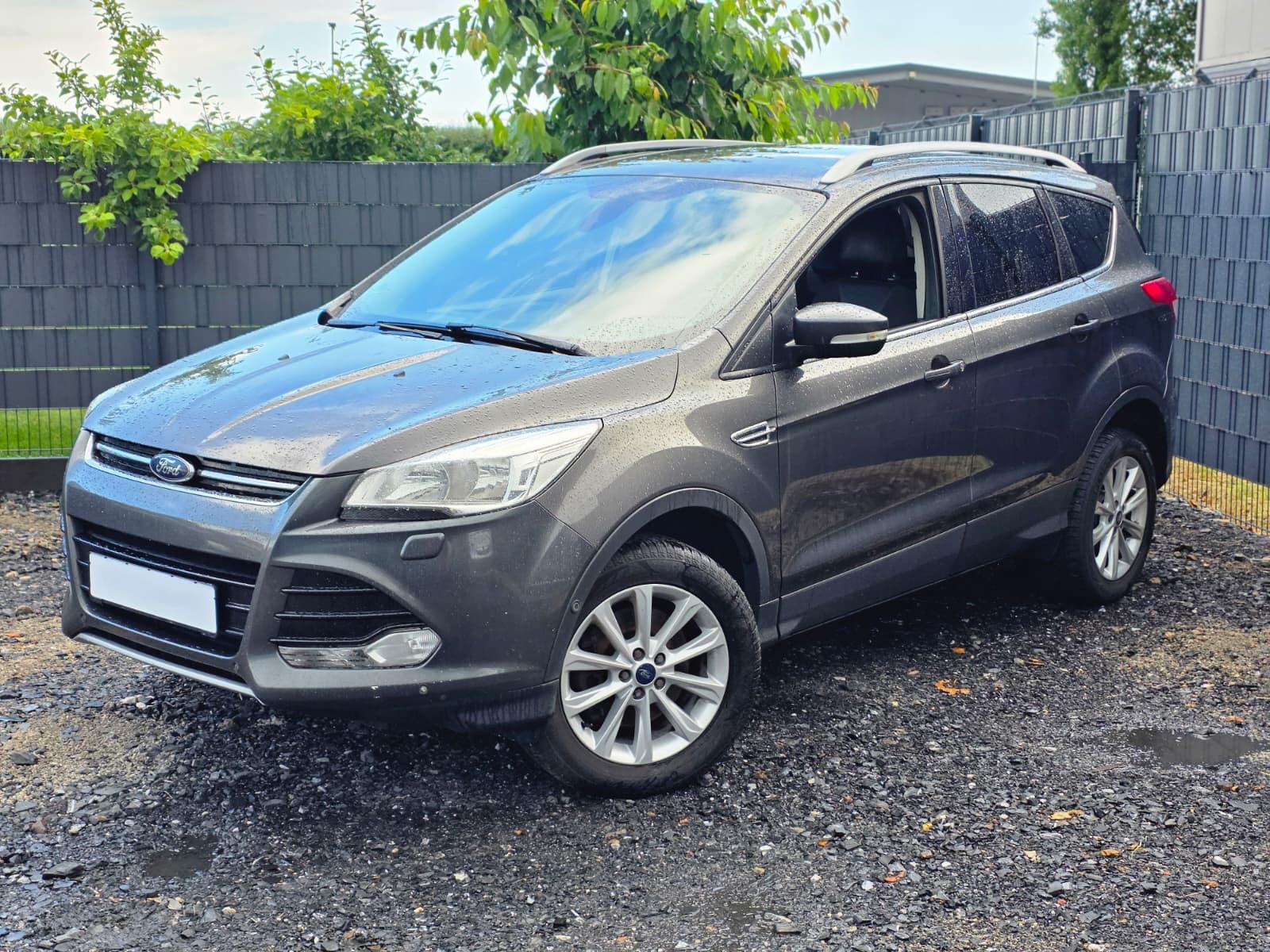 Ford Kuga Titanium 4x4/Leder/Tempomat