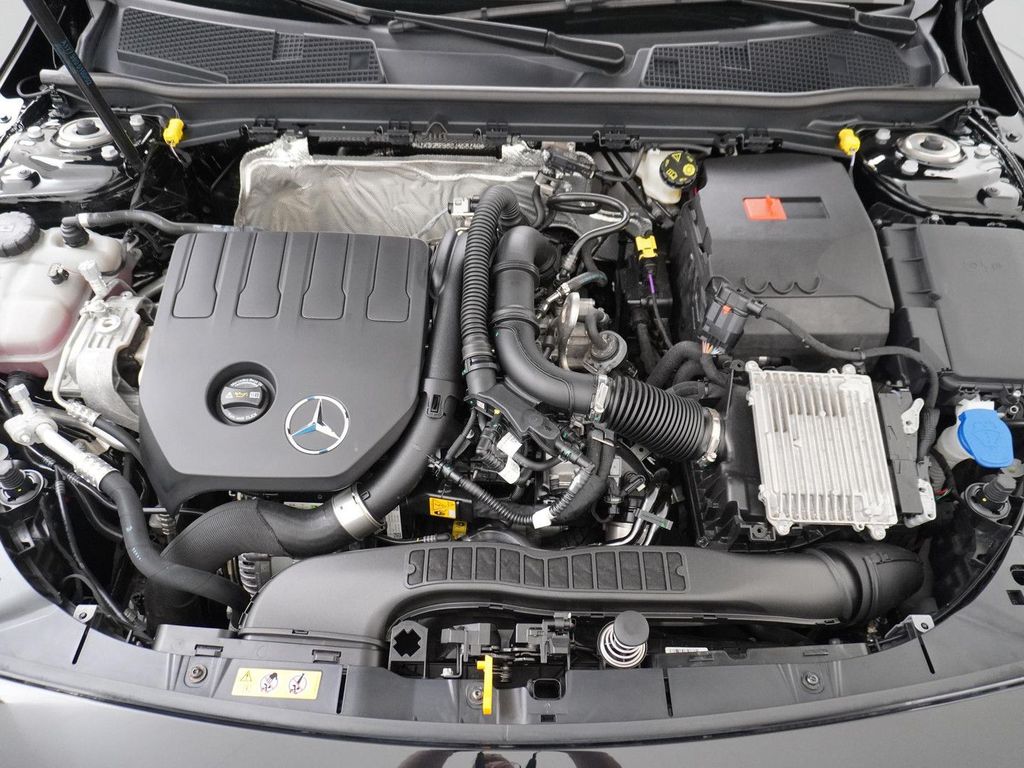 Mercedes-Benz A 180 Star Edition AMG Line