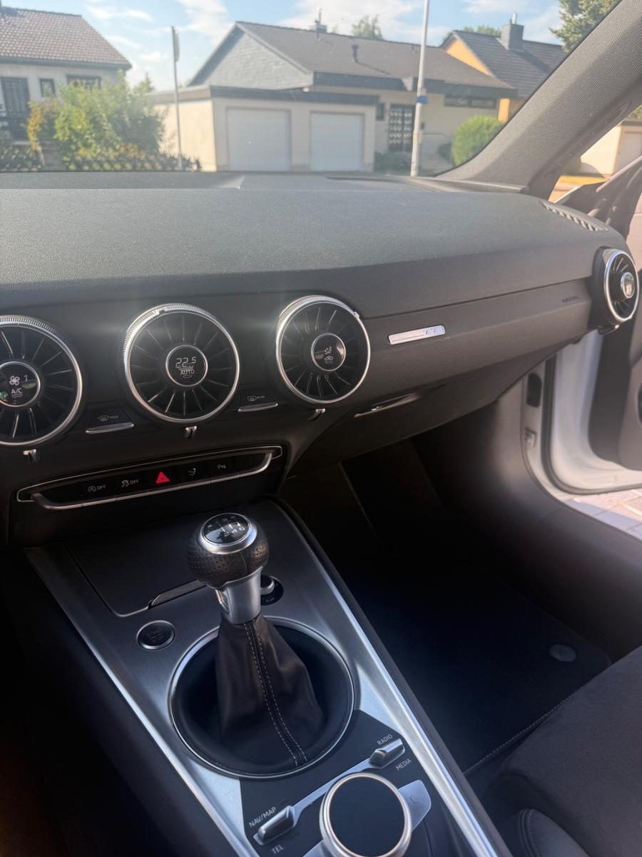 Audi TT Coupe 2.0 TDI ultra -