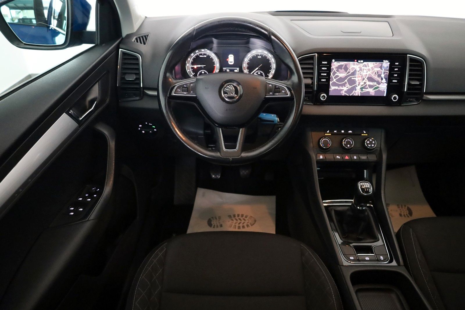 Fahrzeugabbildung SKODA Karoq Ambition Navi,LED,SH, PDC, CarPlay, 8xAlus