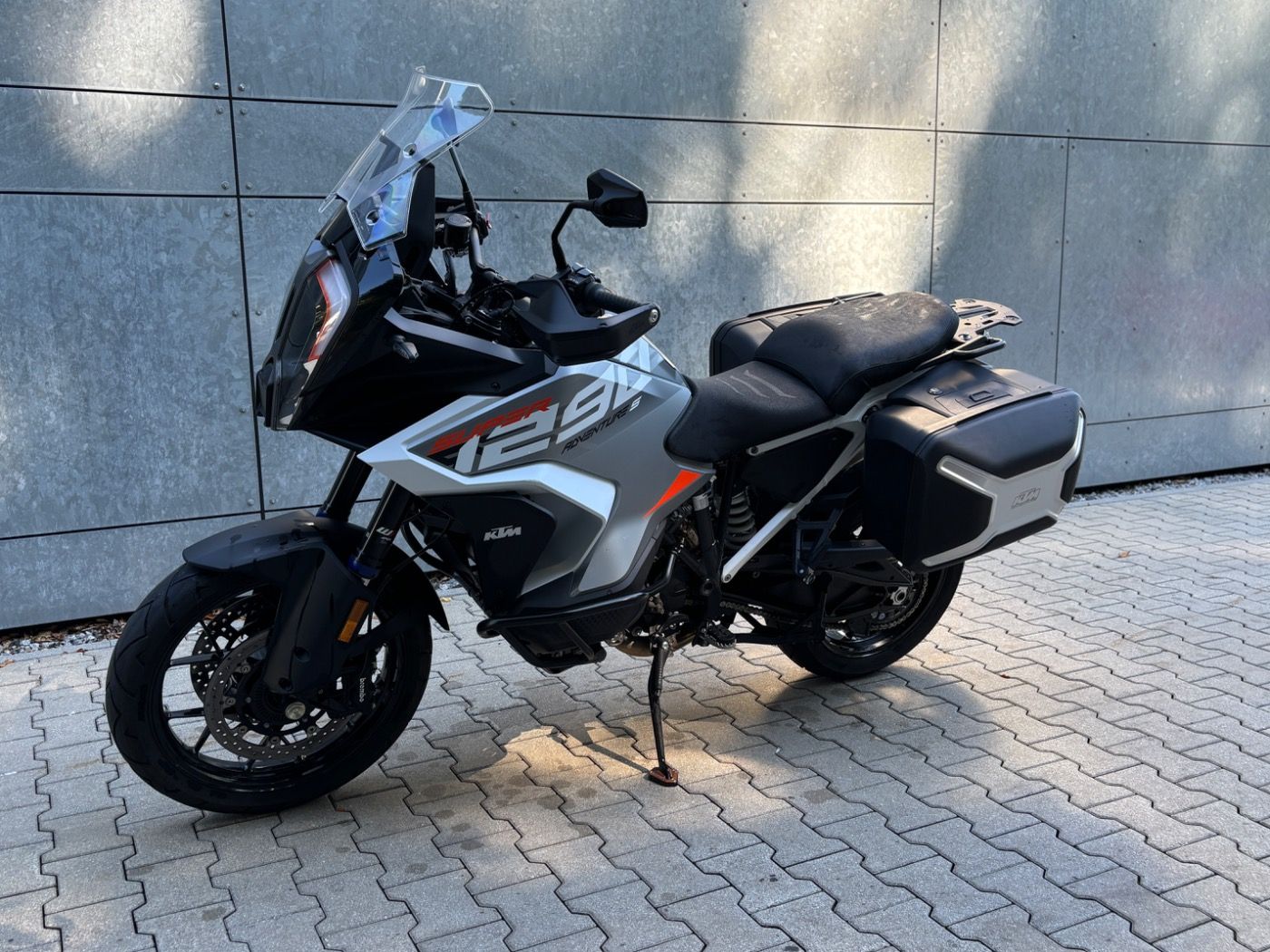 Fahrzeugabbildung KTM 1290 Super Adventure S Techpack Koffer Sturzbüge