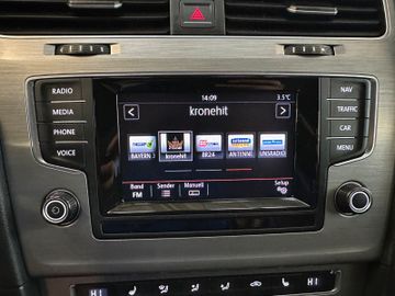 MYAUTOCENTER – Gebraucht- und Jahreswagen mit Werkstattservice in Pfaffenhofen Volkswagen Golf VII Lim. Comfortline BMT