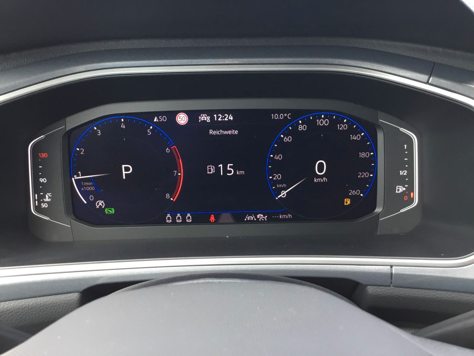 Fahrzeugabbildung Volkswagen T-Roc 1.5 TSI DSG Style+ACC+MatrixLED+Kessy+Navi