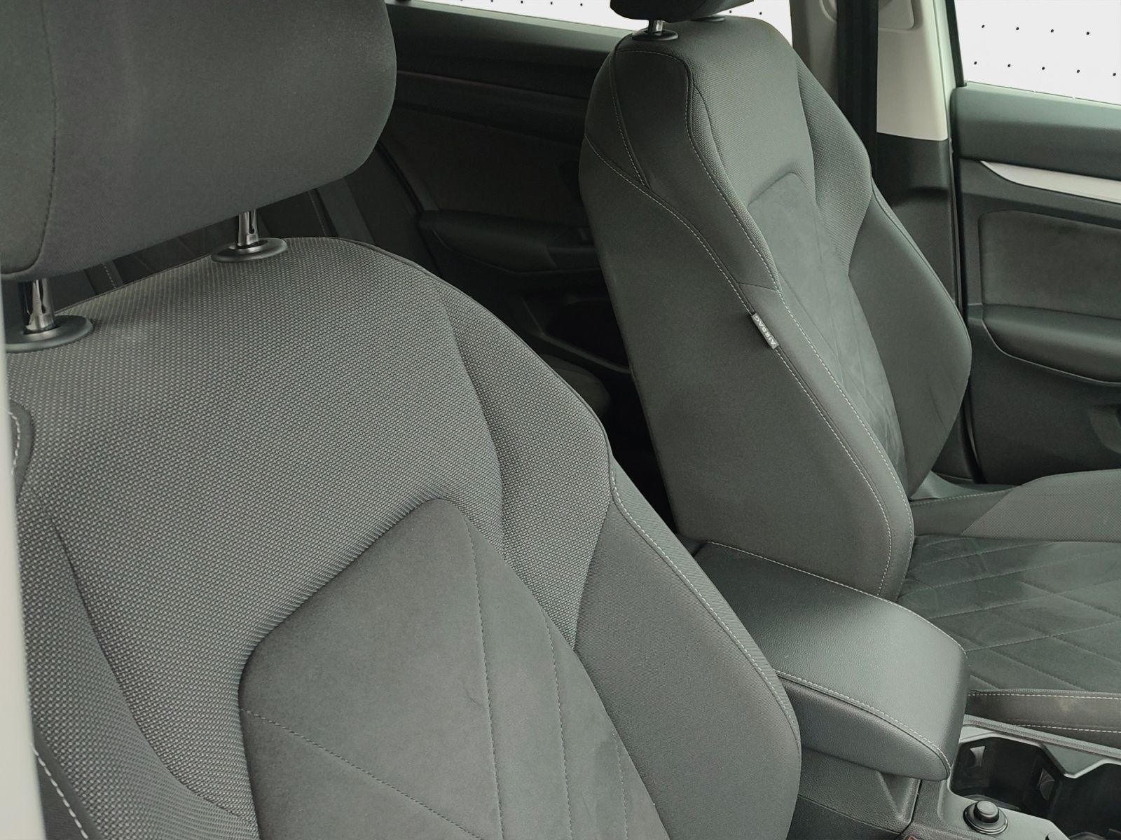 Volkswagen Golf - Bild 13