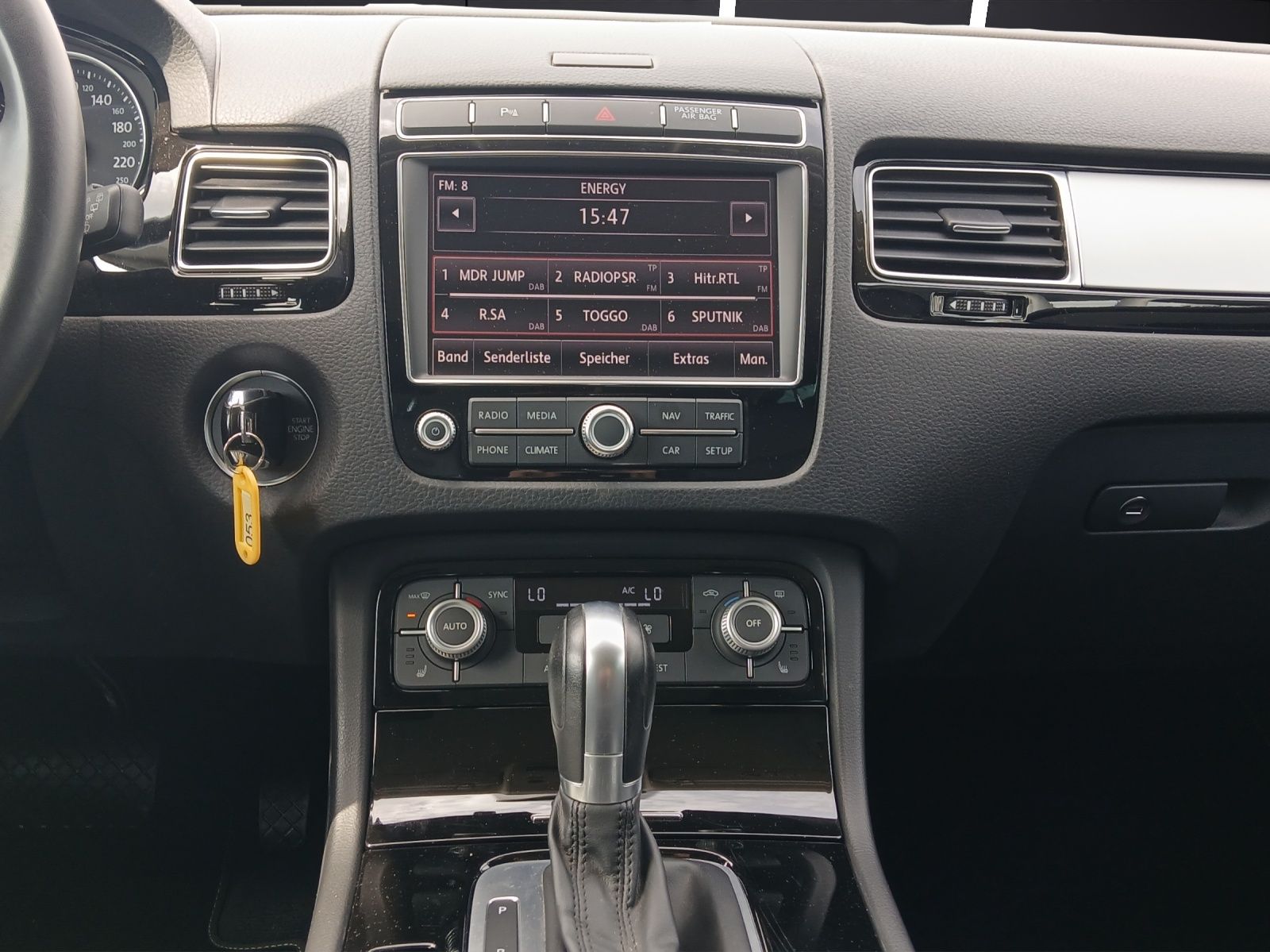 Fahrzeugabbildung Volkswagen Touareg TDI R-Line Terrain Tech 4M Xenon Navi AH