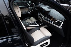 BMW X7 M60 – 24 / 35