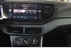 Fahrzeugabbildung Volkswagen Polo Life,Top-Ausstattung,Top-Zustand