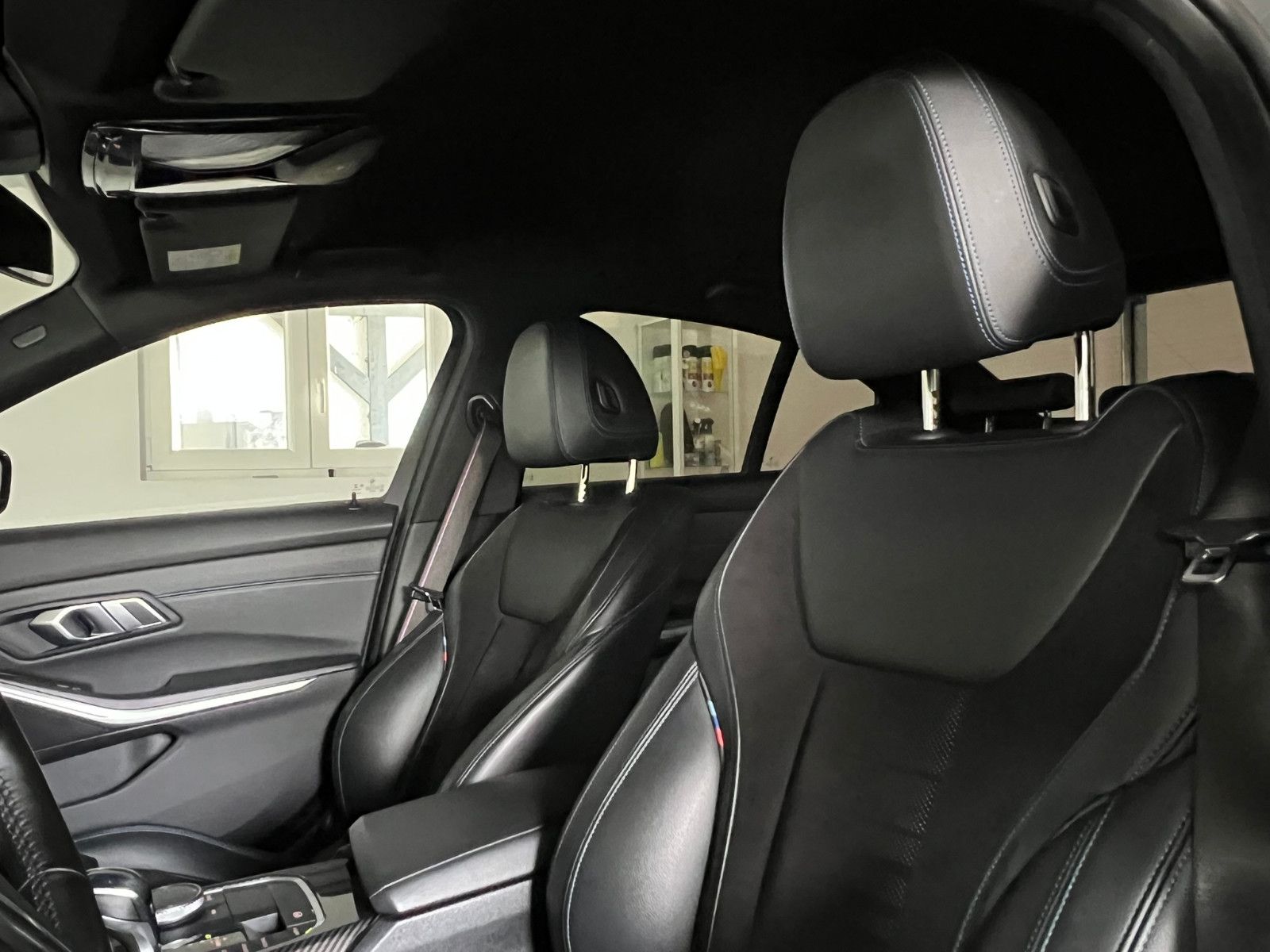 Fahrzeugabbildung BMW 330 i M SPORT PAKET/AMBI/LASER/DRAVITGRAU/DE FZG