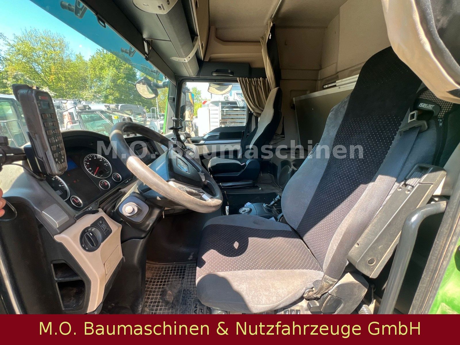 Fahrzeugabbildung MAN TGX 18.460 / 4x2 / Euro 6 / Hiab Skiploader /