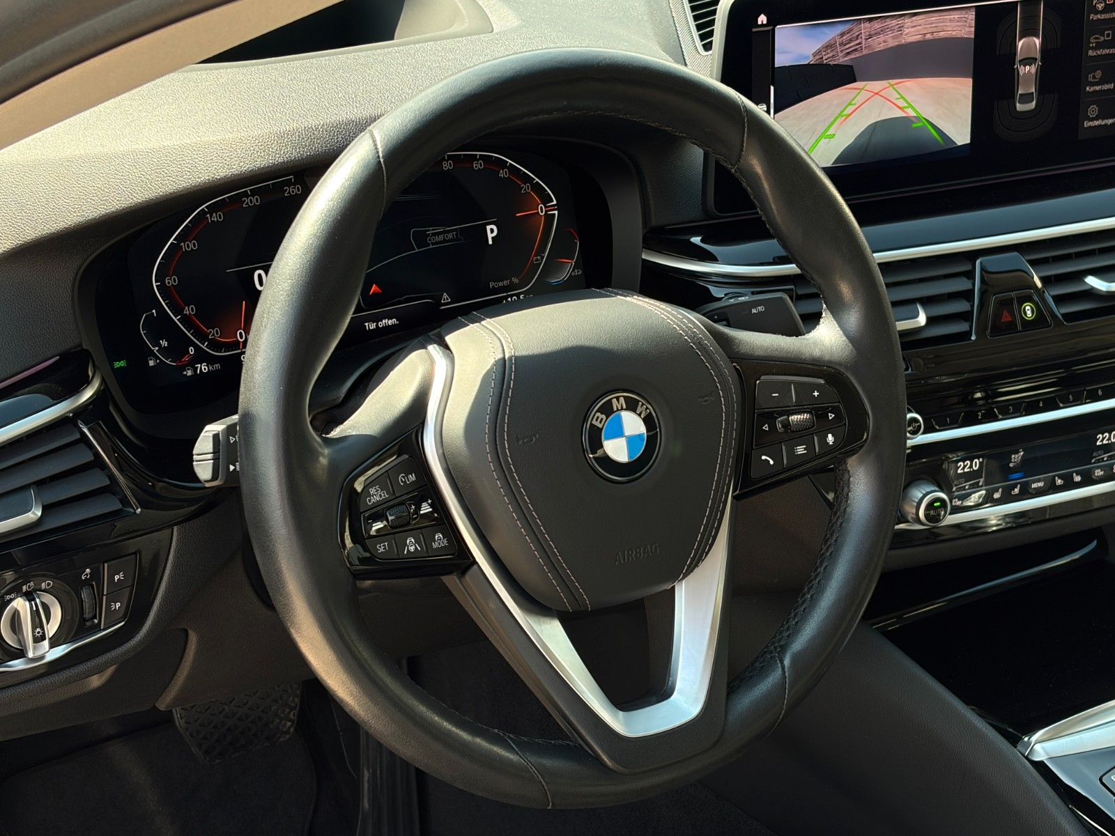 Fahrzeugabbildung BMW 540i Aut. Leder HuD Adap. LED CAM ACC H&K AHK