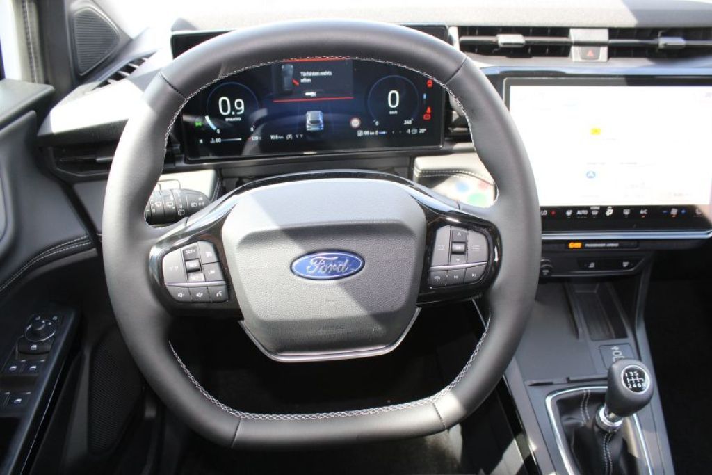 Fahrzeugabbildung Ford Puma TITANIUM