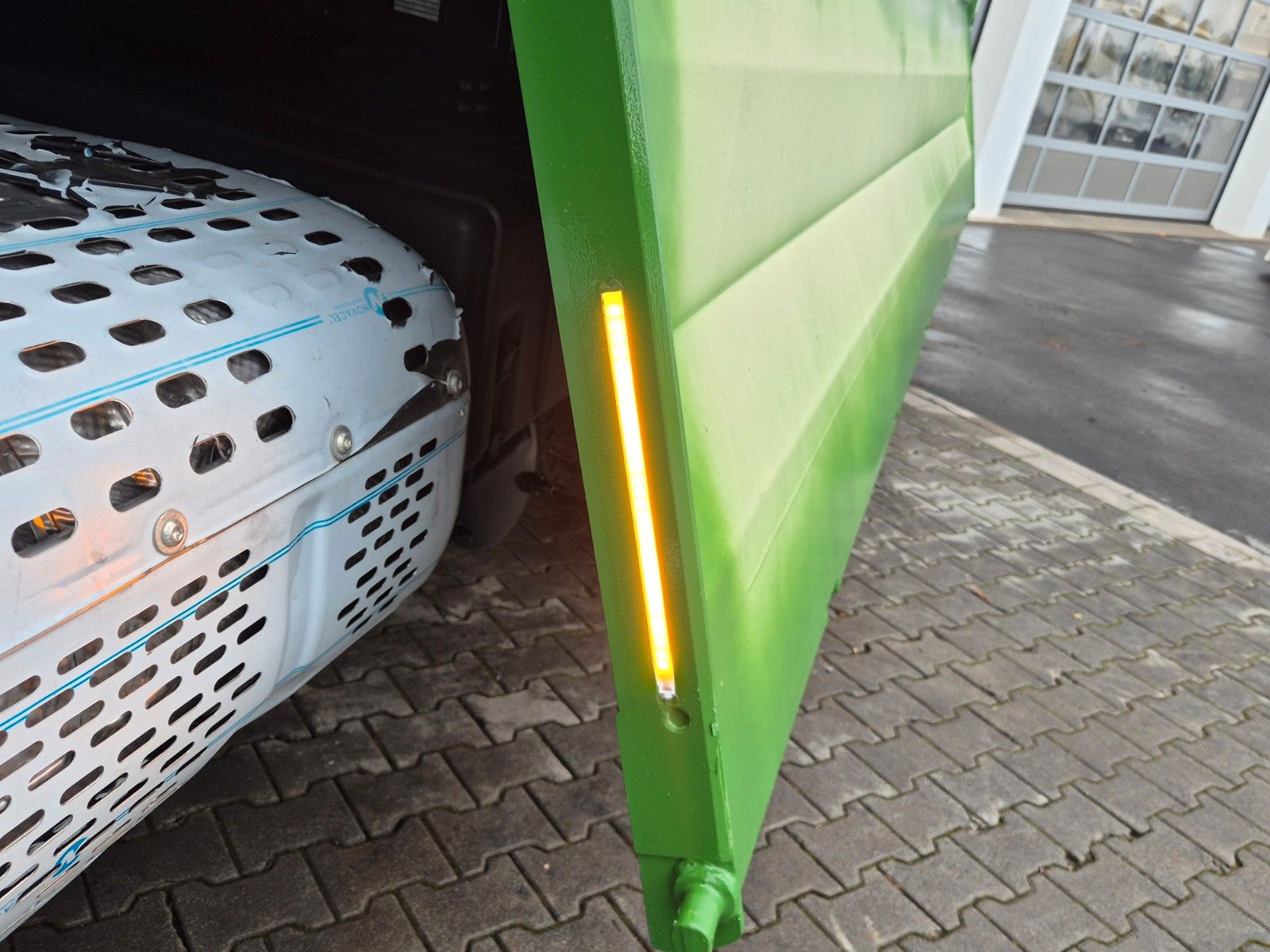 Fahrzeugabbildung Iveco AS300X58Z HR ON+ Meiller Bordmatic AHK Intarder