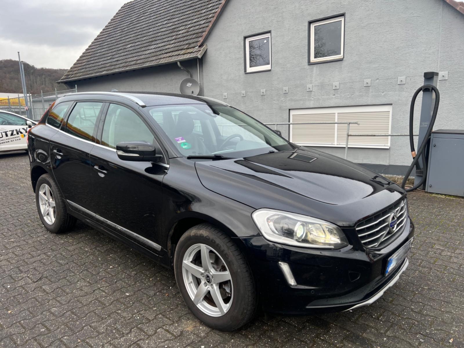Volvo XC 60 XC60 Summum AWD *FACELIFT*EURO6*KAMERA*