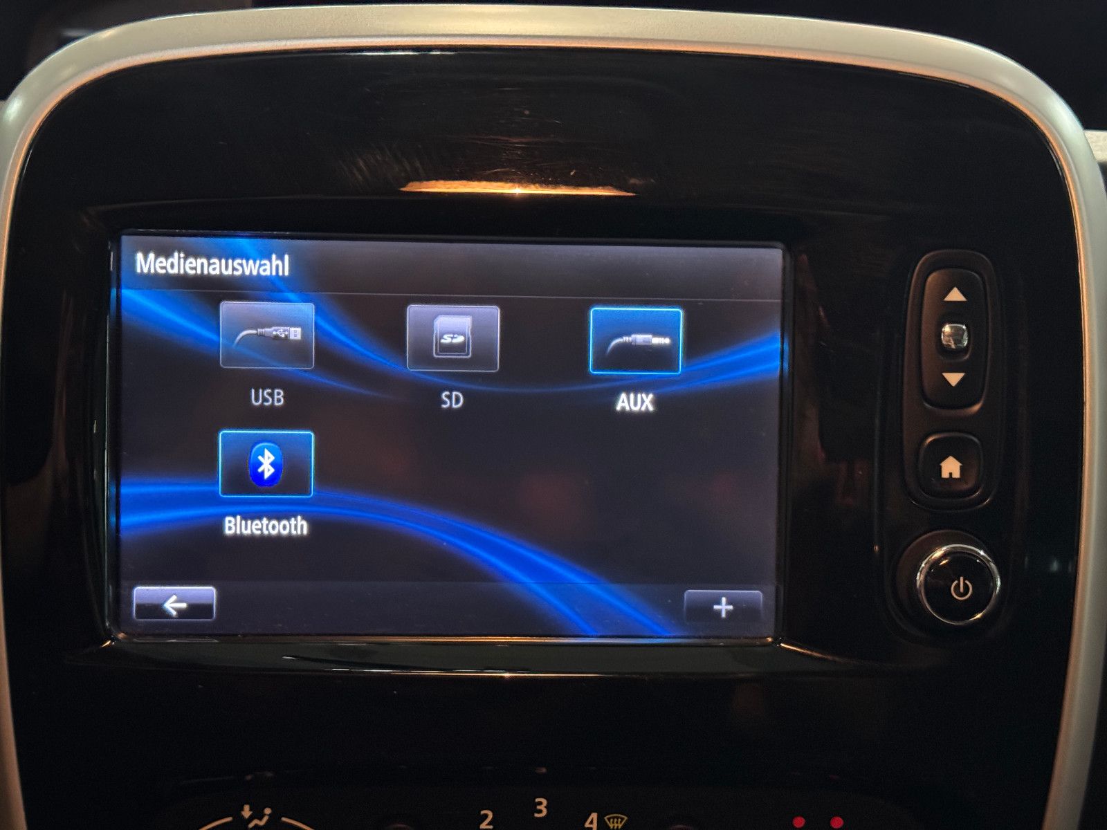 Fahrzeugabbildung Renault Trafic 1.6 DCI EXPRESSION 9-SITZER CAMPER STHDHZ