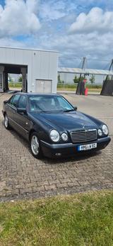 Mercedes-Benz E 280 4MATIC AVANTGARDE Avantgarde - Mercedes-Benz E-Class aus 1999