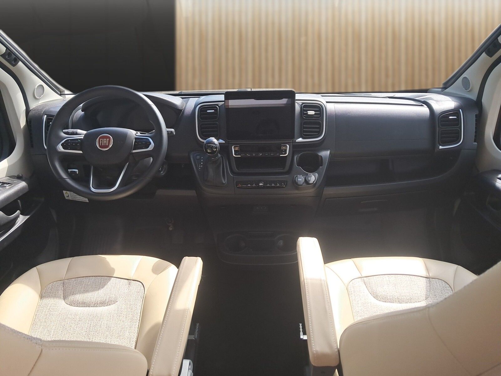Fahrzeugabbildung Malibu Van comfort 640 LE Automatik.AHK,Markise