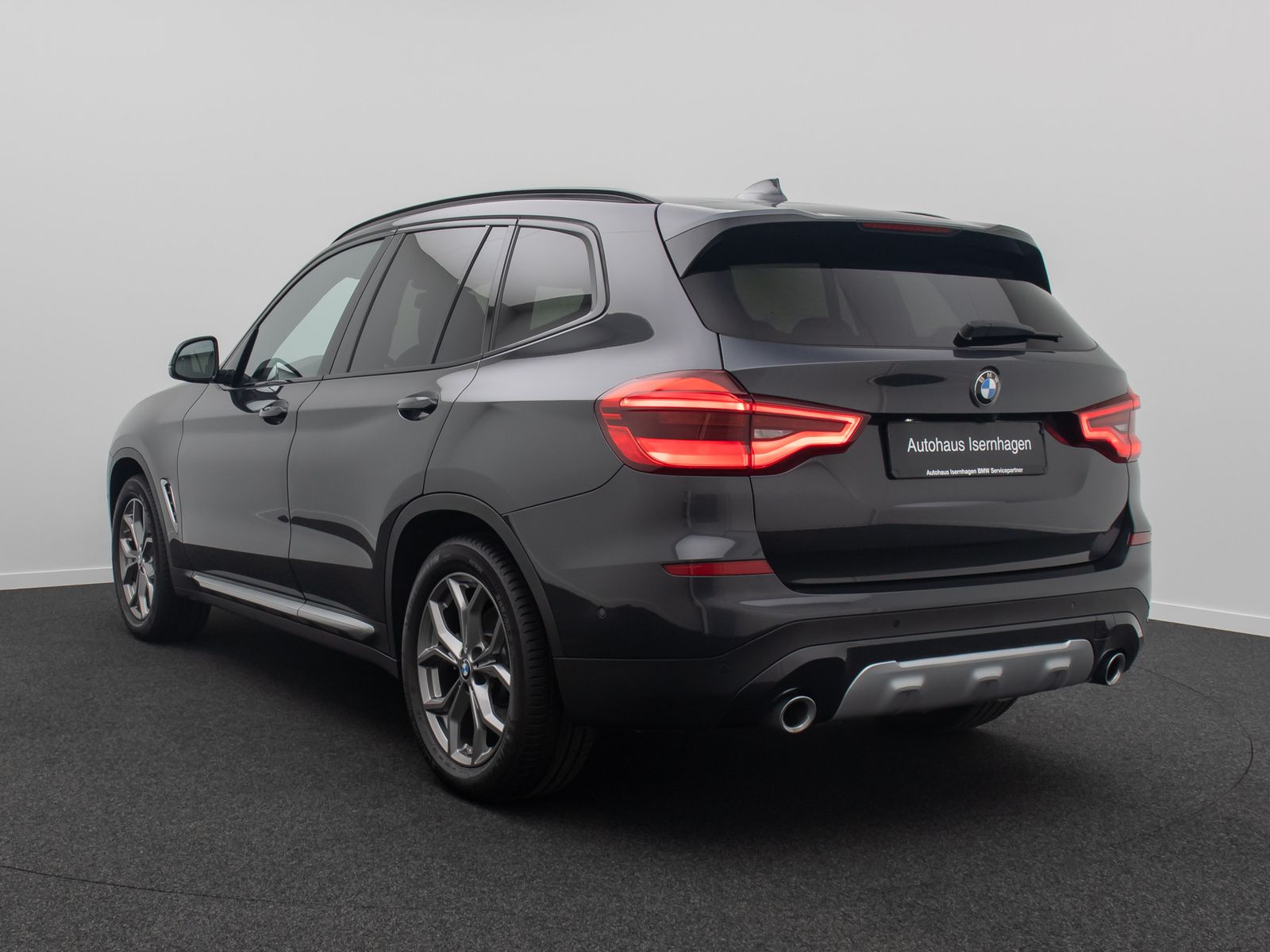 Fahrzeugabbildung BMW X3 xD20d xLine ACC AHK Kamera DisplKey HUD Leder