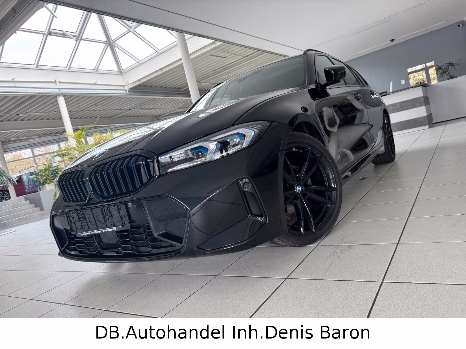 BMW 320 d xD M Sport HUD Pano ACC Laser Kamera Leder