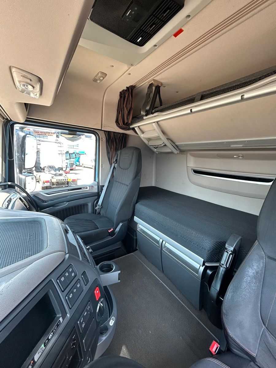 Fahrzeugabbildung DAF 2 Stk. XF 450 FT, ADR