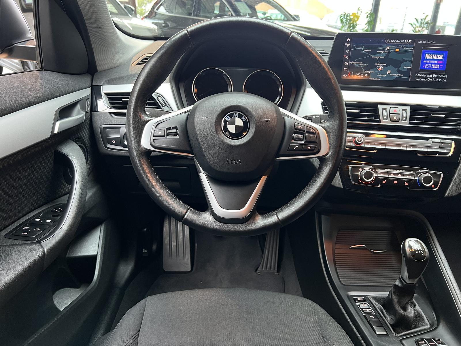 BMW X1 sDrive 18i Navi RFK LED SHZ VOLLFOLIERUNG, миниатюра 9