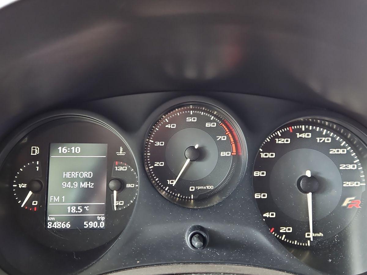 Seat Leon FR 2.0 TFSI 211ch - Navi - Carnet entretien - Bi-xénon - Suspension sport