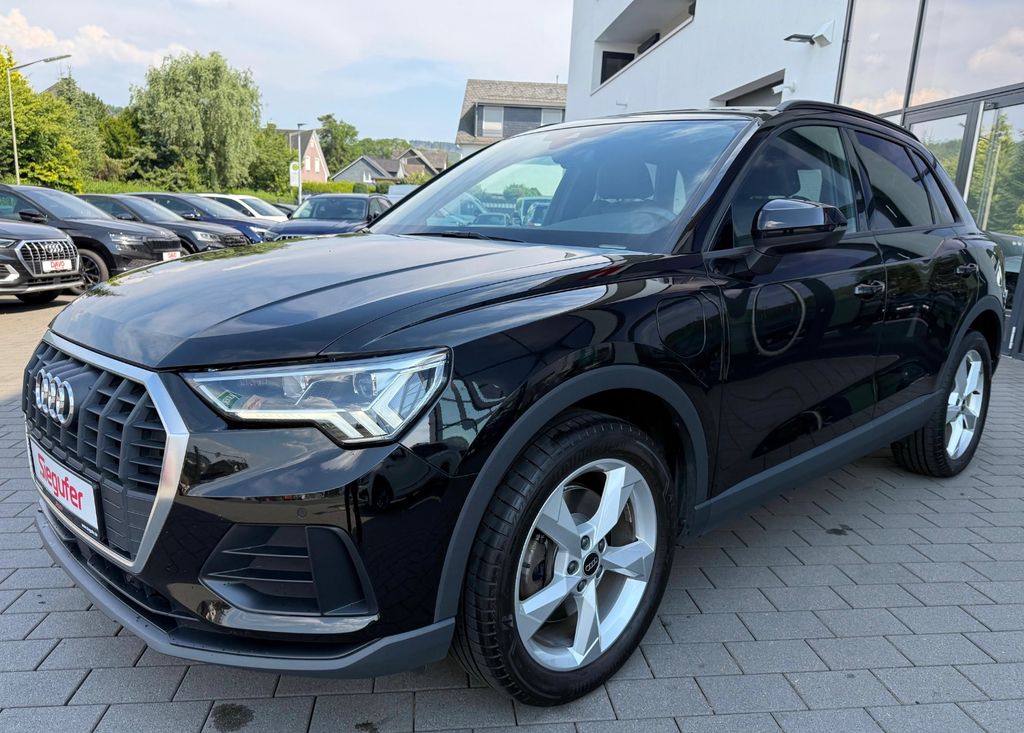 Image of Audi Q3