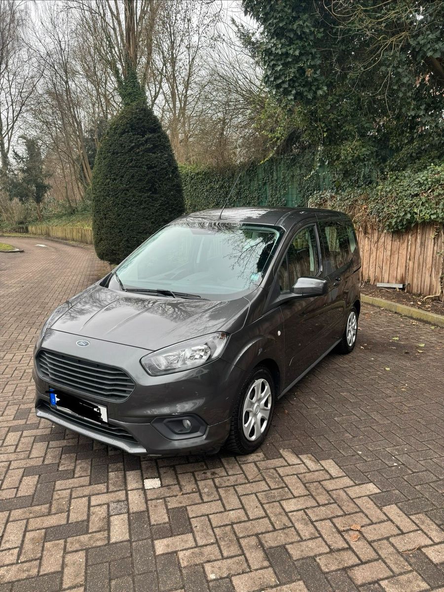 FORD Tourneo Courier