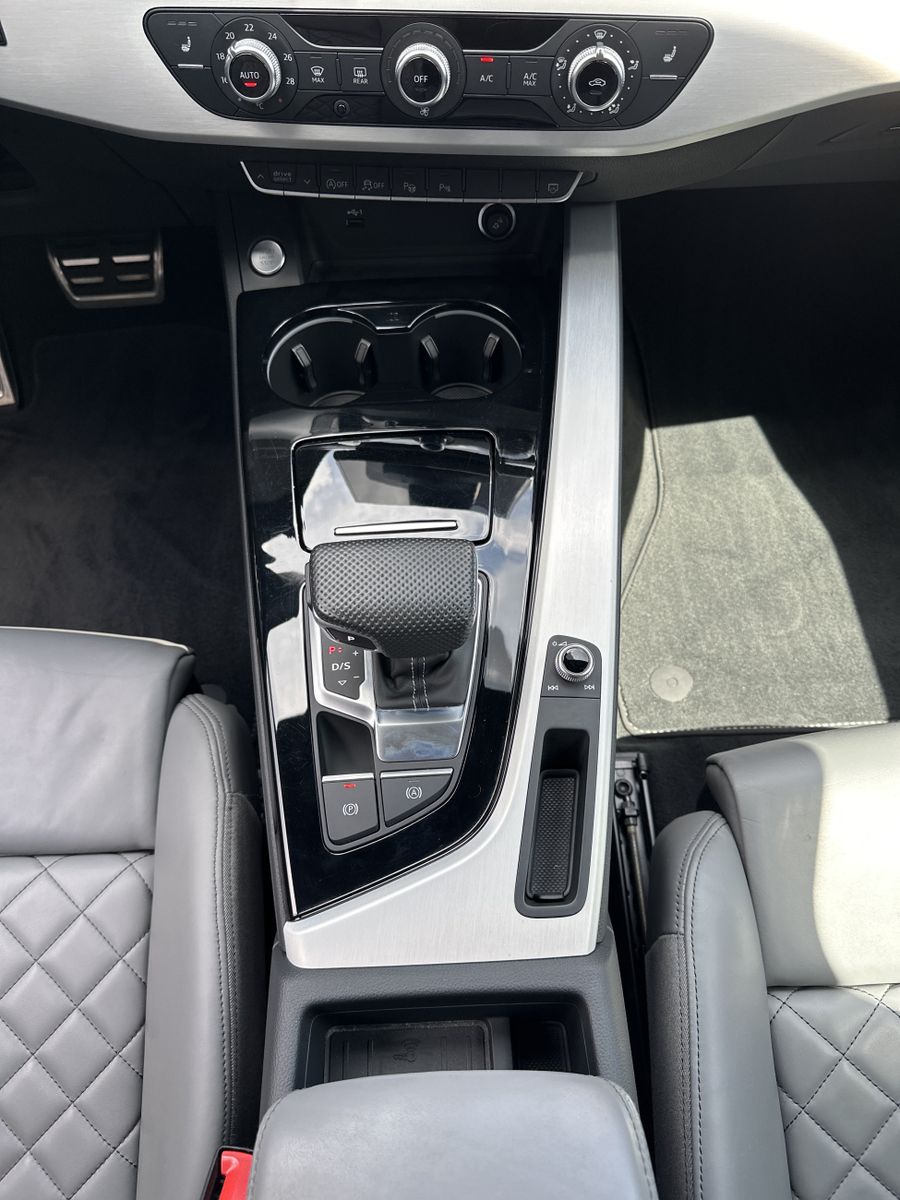 Fahrzeugabbildung Audi A4 Avant 40 TDI S-Line NAV+MATRIX+ACC+STHZG+18ZO