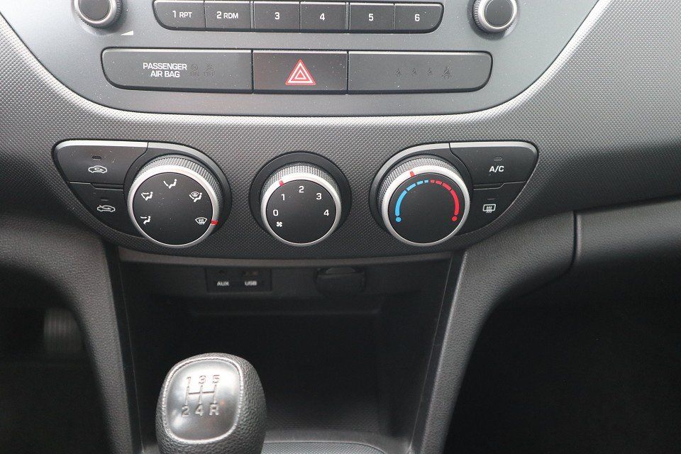 Fahrzeugabbildung Hyundai i10 1.0 Classic Klima SERVO MP3 USB ZV