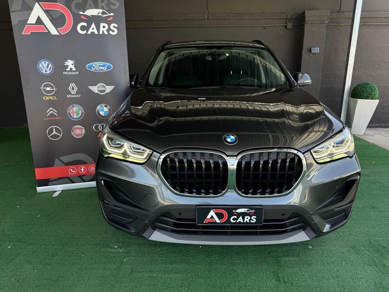 BMW Bmw X1 sDrive18d Advantage imagem 2