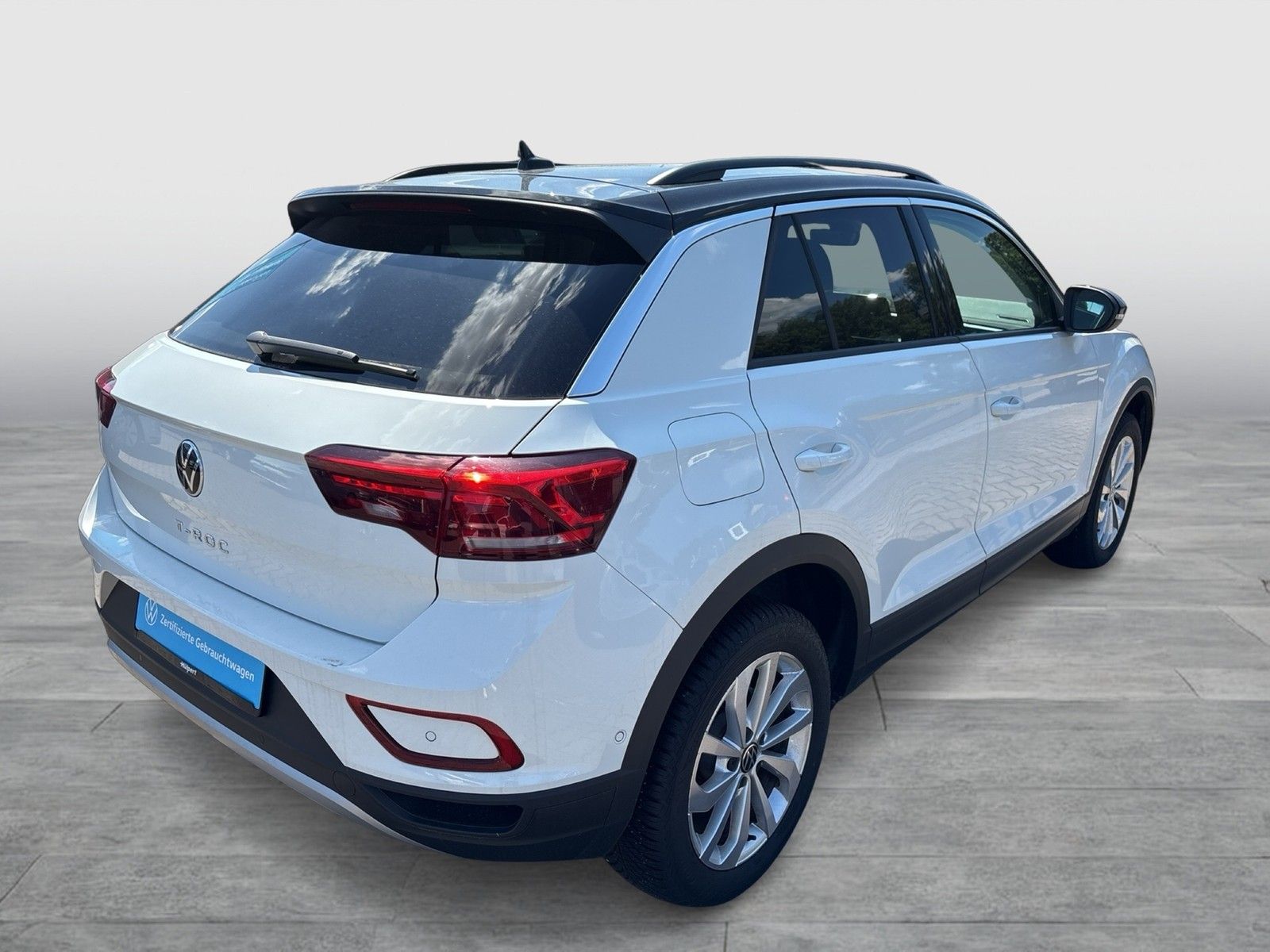 Volkswagen T-Roc 1.5 LIFE ACC LM17 NAVI LED CARPLAY foto 5
