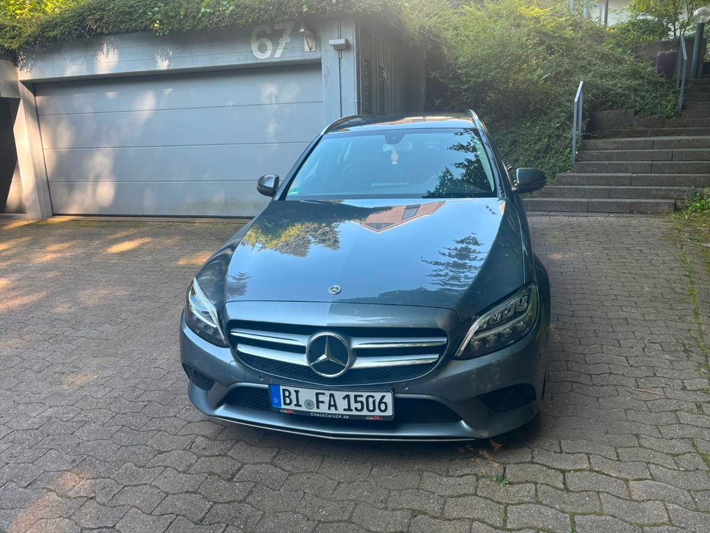 Image of Mercedes-Benz C 220