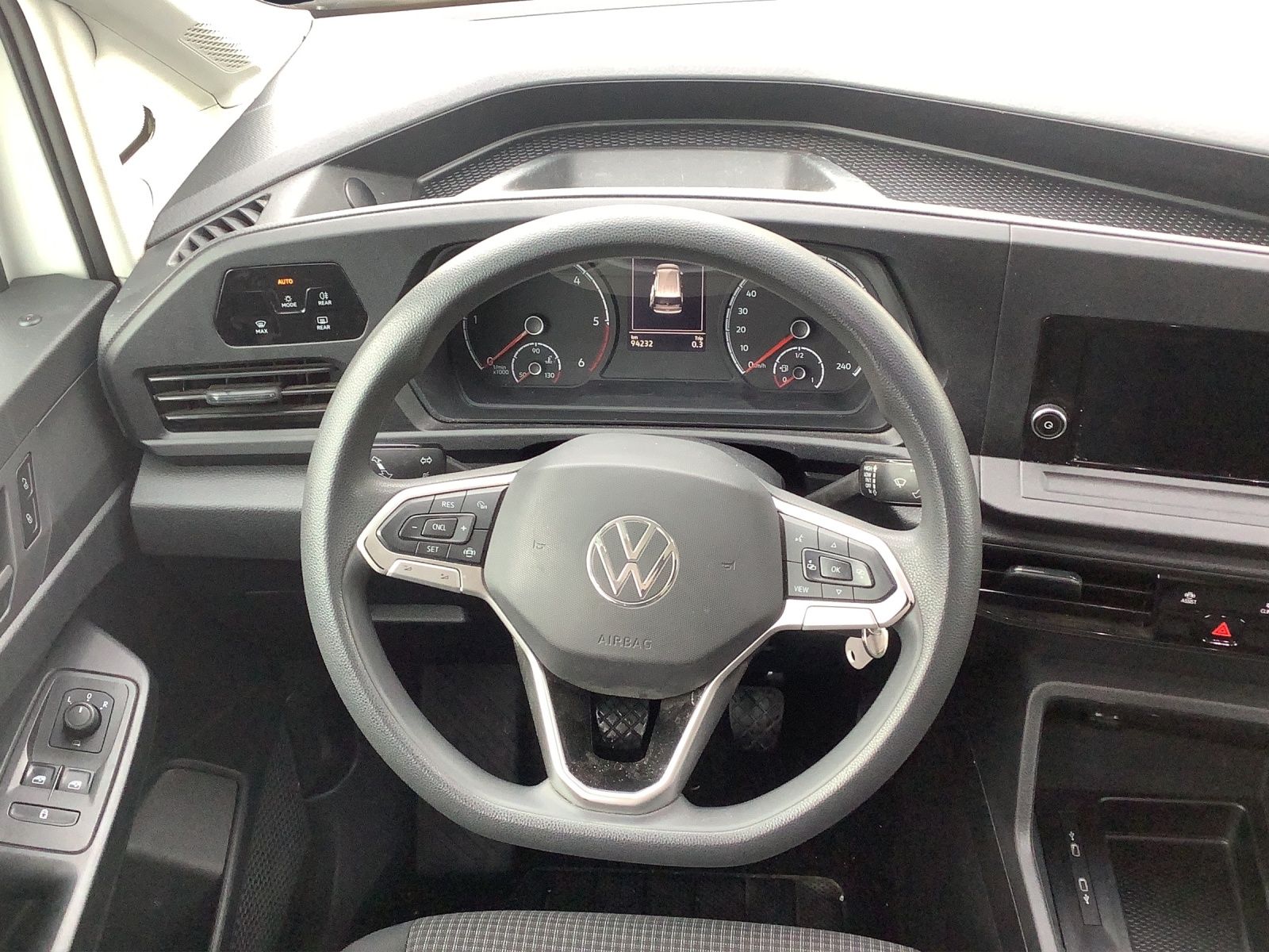 Fahrzeugabbildung Volkswagen Caddy Kombi TDI LED Climatronic GRA PDC